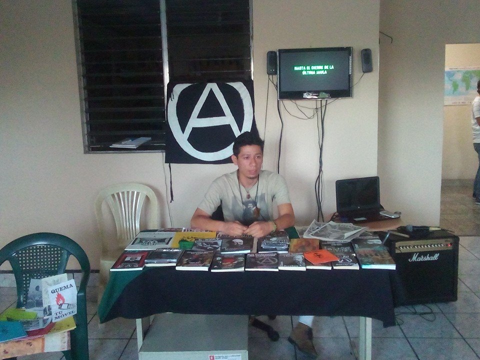 14731198_1274766945908077_108264229798776937_n