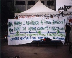 in partenza verso la parade antiproibizionista a Torino (ottobre 2001