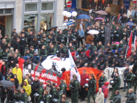 4x10-Meter-Transpi auf dem Antifa-Block