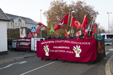 Jugenddemo der Antifa Jugend und SDAJ geht los