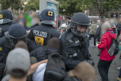 Auseinandersetzung mit der Polizei