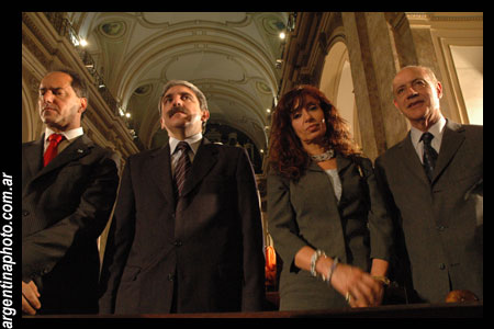 Vice. Daniel Scioli; interior: A Fernandez; Senadora Fernandez de Kirchner; Economia: R Lavagna