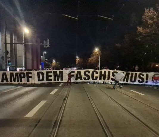 Blockade von Antifas am 7.11.2022 in Leipzig