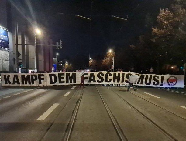 Blockade von Antifas am 7.11.2022 in Leipzig