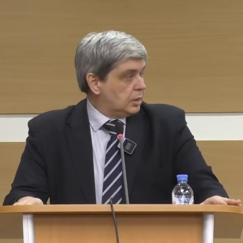 Финансовый аналитик, экономист, общественный деятель Александр Валерьевич Лежава.